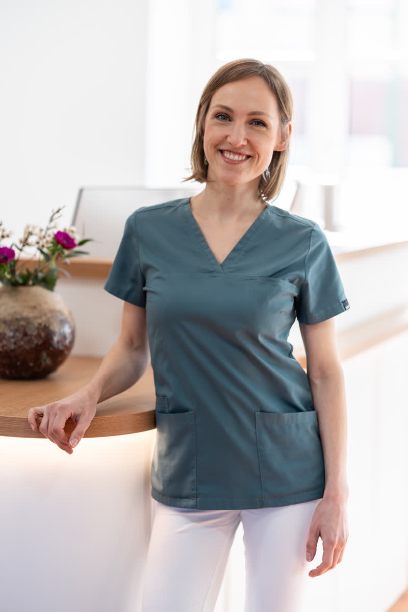 Dr. Annika Jerg